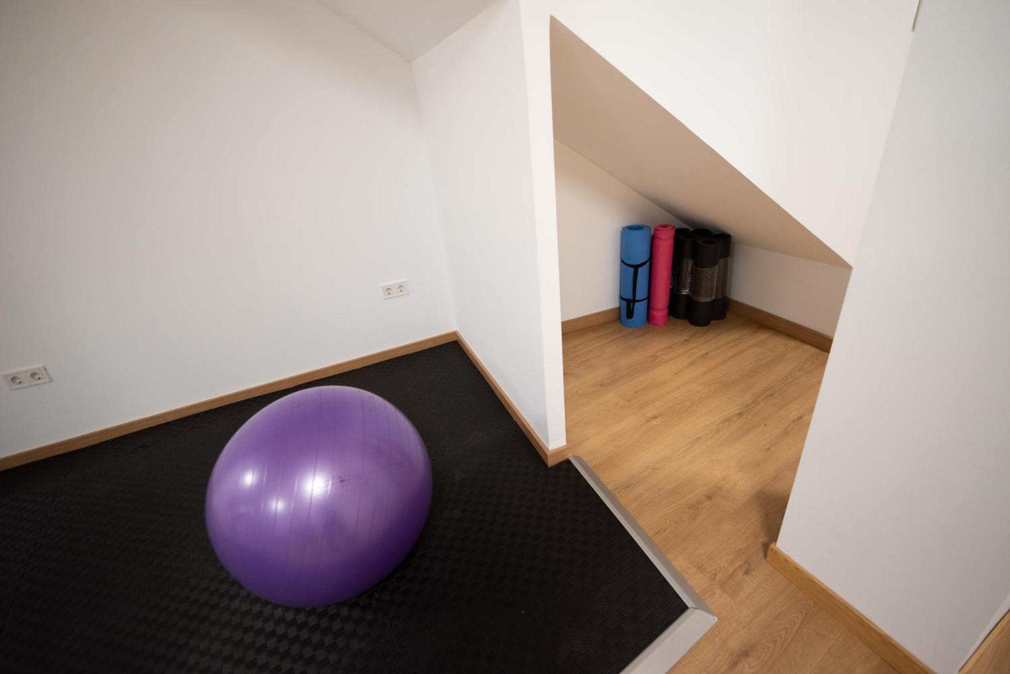 Apartamento Centrico La Merced - Free Parking & Free Gym Malaga Exterior photo