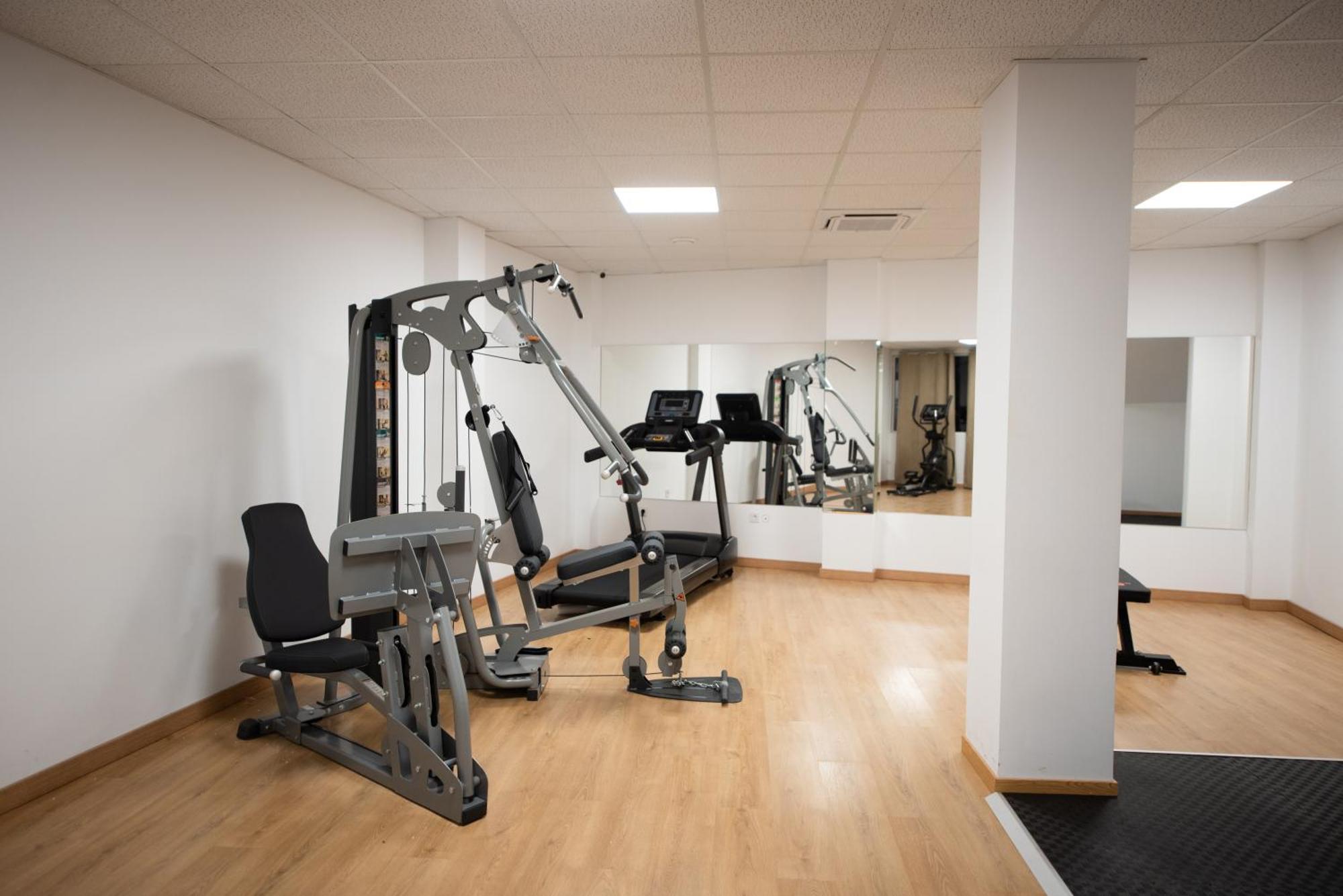 Apartamento Centrico La Merced - Free Parking & Free Gym Malaga Exterior photo